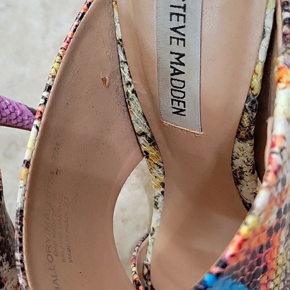 Steve Madden Python Sandal - Picture 7 of 7